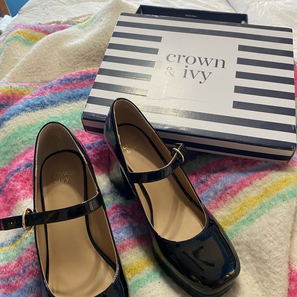 Crown & Ivy Glossy Black Mary Jane Heels 🌟 STAR MARY JANE  heel🌟